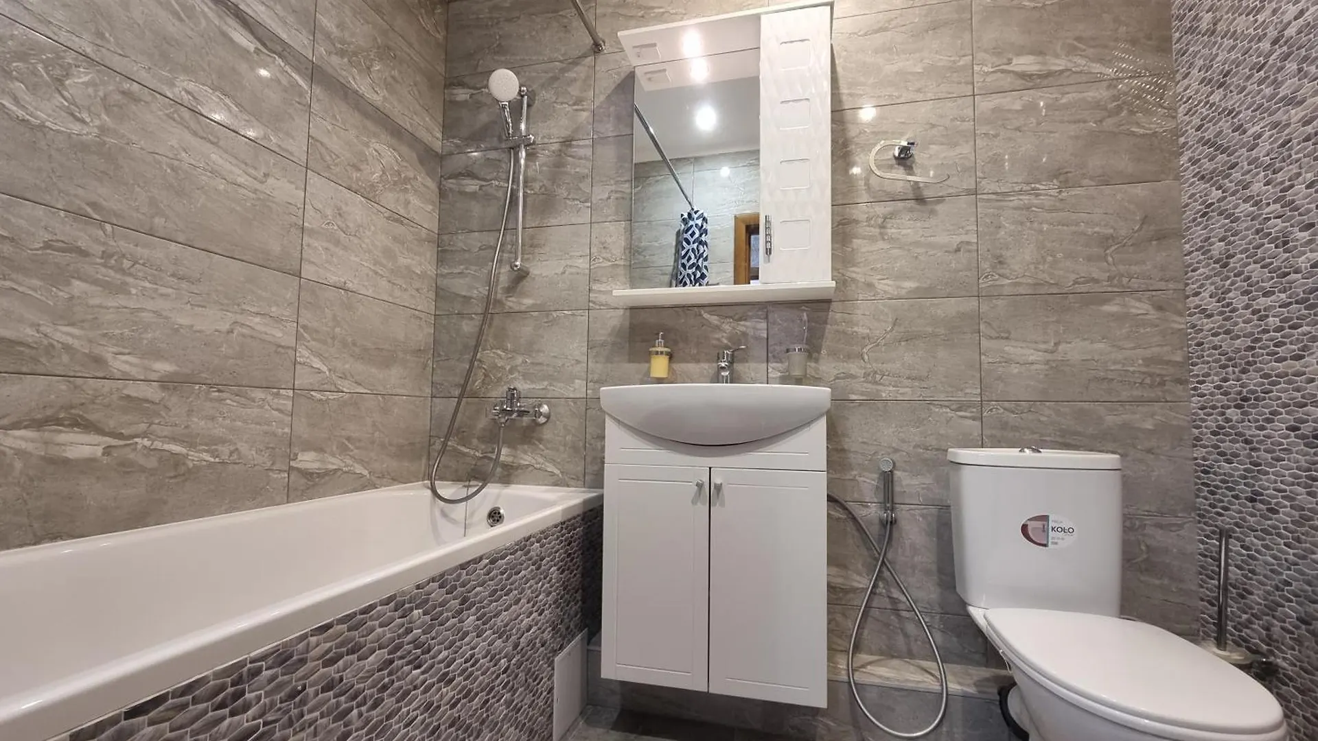 Панорамний Краєвид На Озеро! Поруч З Метро! Apartment