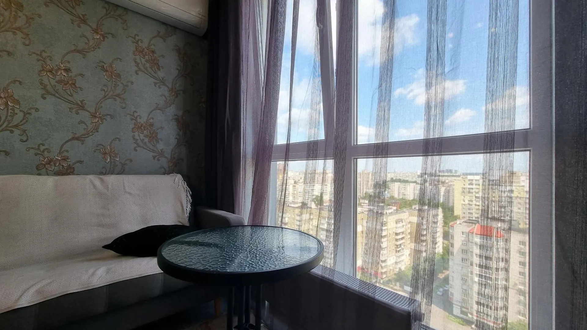 Панорамний Краєвид На Озеро! Поруч З Метро! 0*, Kyiv Ukraine